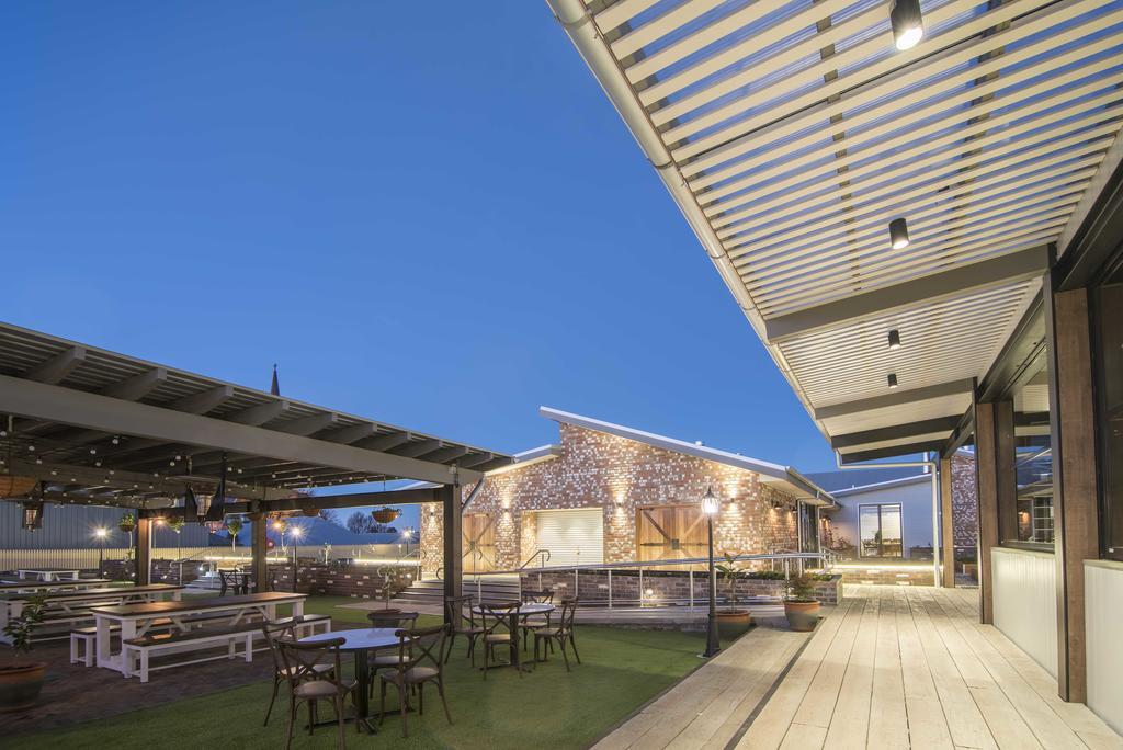 Mercure 4* Orange